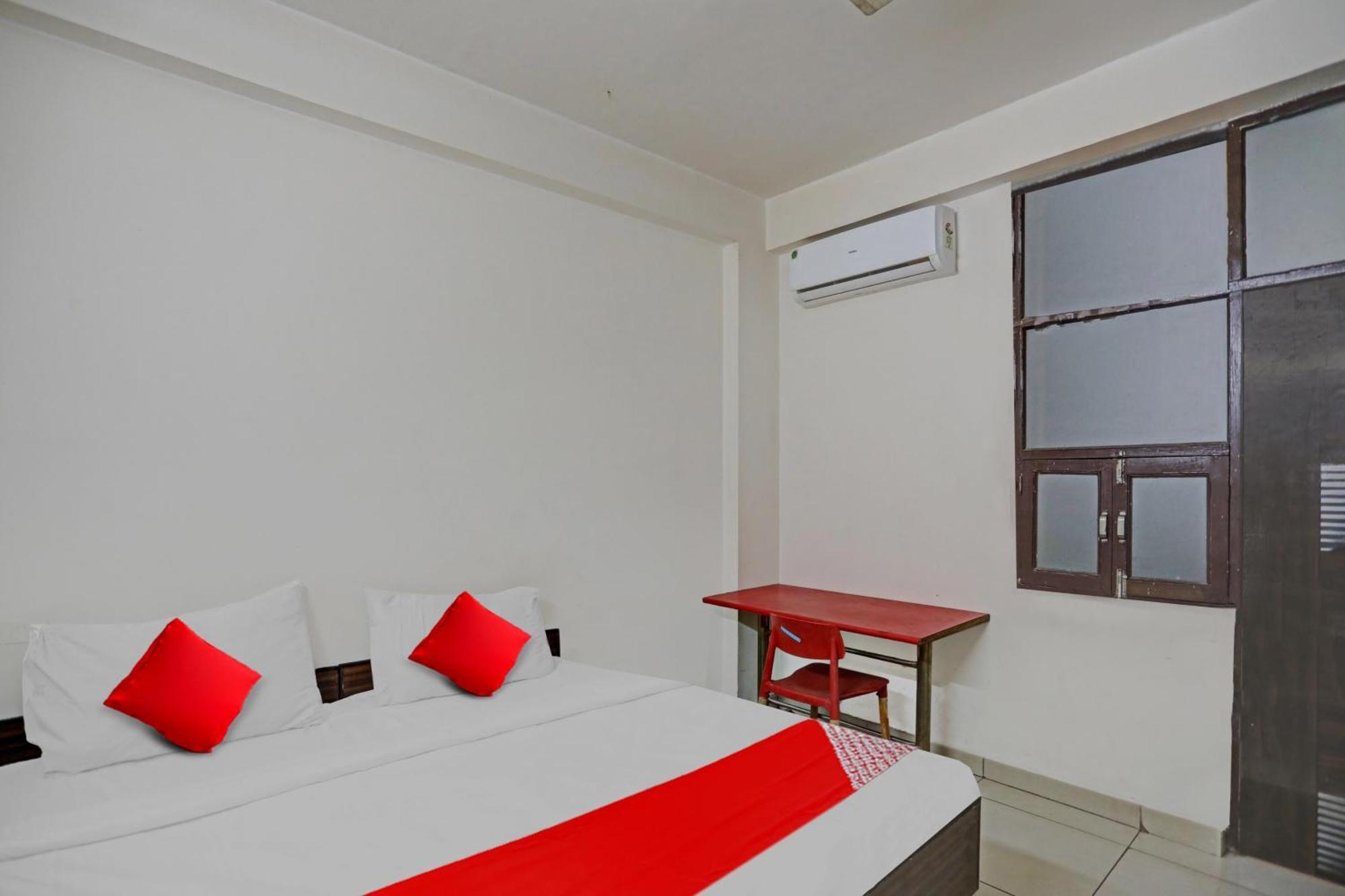 Hotel O Vrinda Residency Noida Extérieur photo
