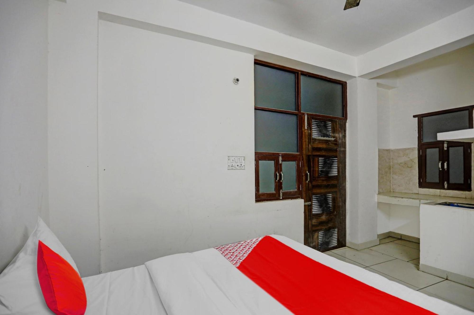 Hotel O Vrinda Residency Noida Extérieur photo